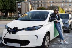 Location de véhicule électrique e-Partner Tepee à l'année pour particuliers  
